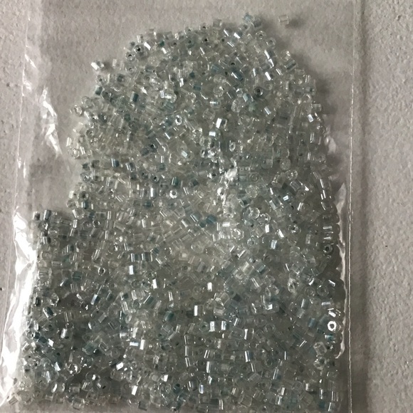 50% OFF if Bundled - Assorted Beads in Green and Blue - Mainly Acrylic 300 gm - Picture 8 of 9